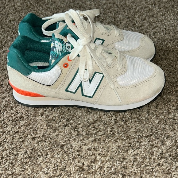 Boys Floral New Balance 574